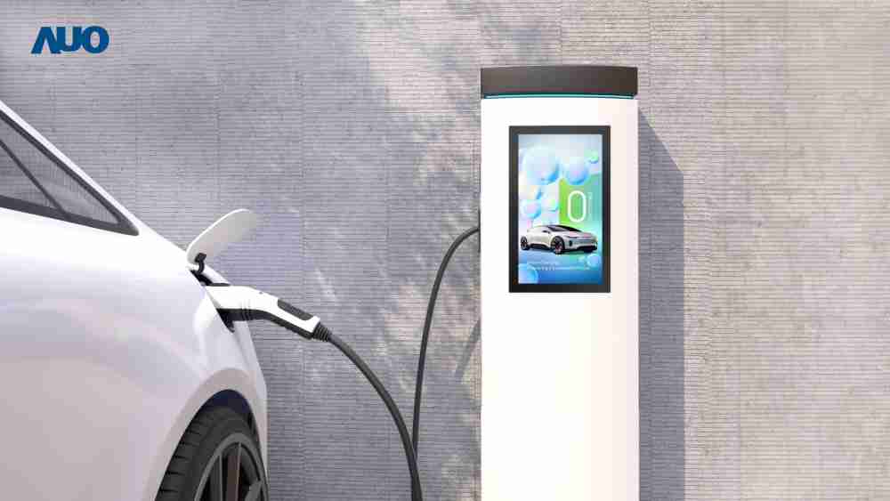 友達〝EVSE車用充電樁解決方案〞專為電動汽車充電樁設計，，，，具有高亮度、、、、克服戶外艱難環境的耐溫、、耐紫外線等特性，，，，並搭載散熱性及擴充性強的高效能工業電腦，，可實現人機互動訴求，，，，如資訊顯示、、支付等應用